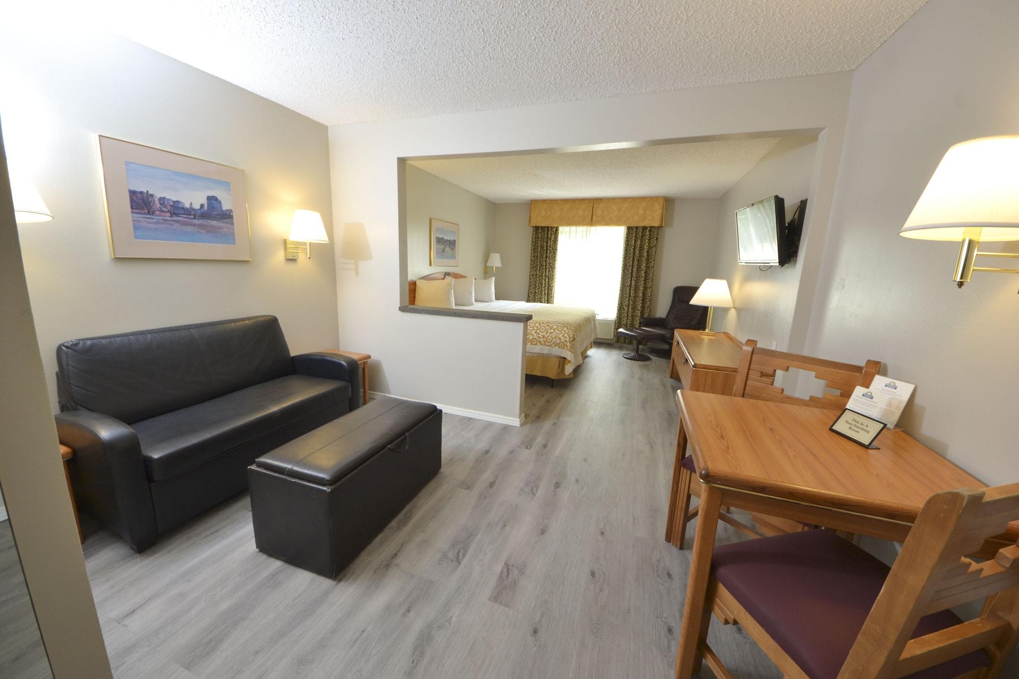 Days Inn & Suites By Wyndham Airport Albuquerque Buitenkant foto